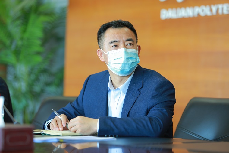 女主播自慰