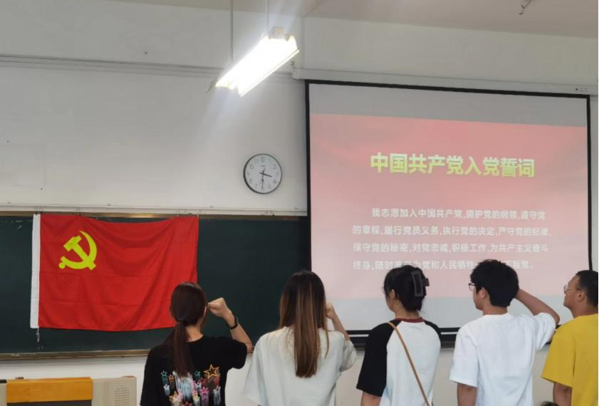女主播自慰