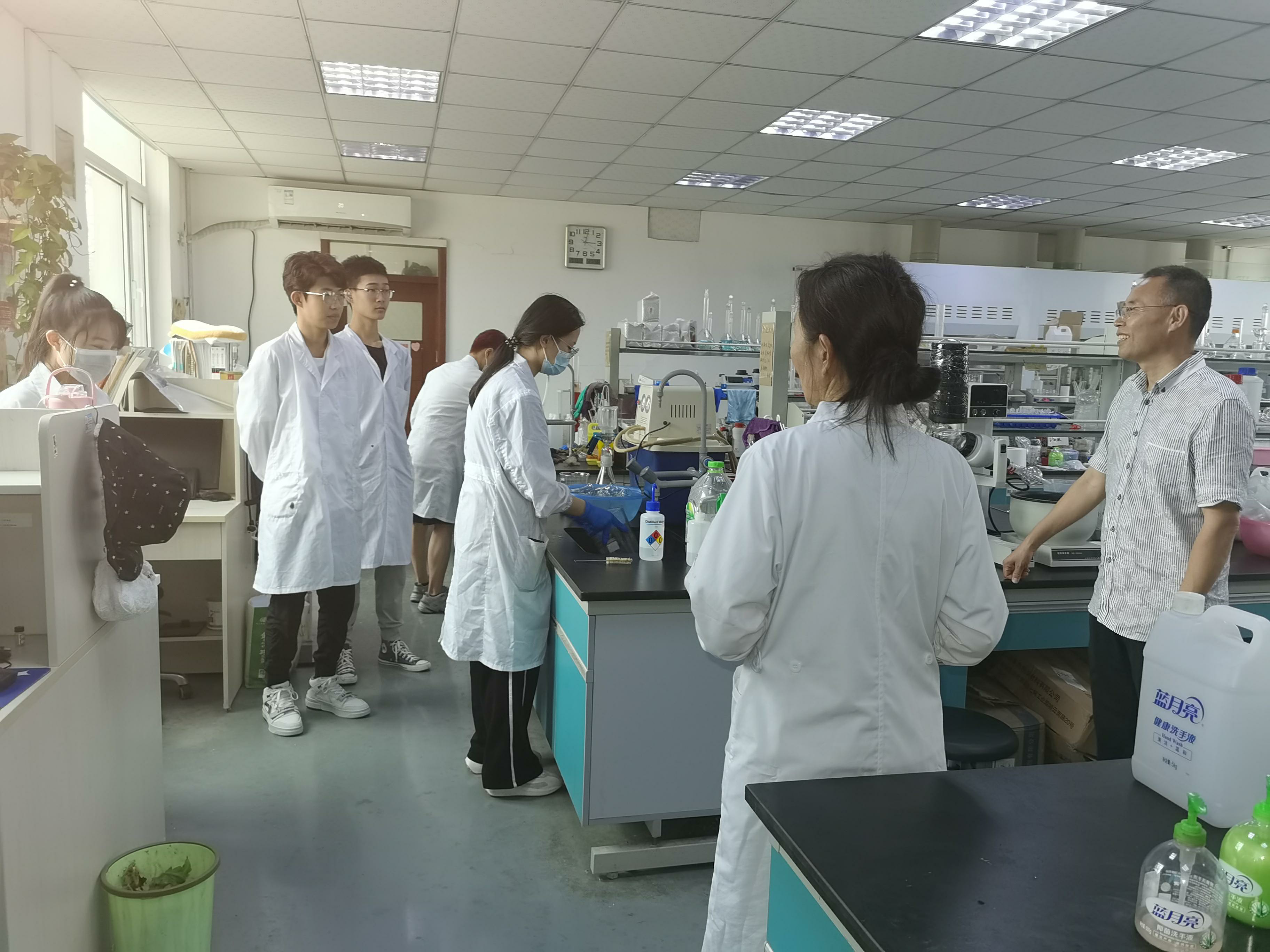 女主播自慰